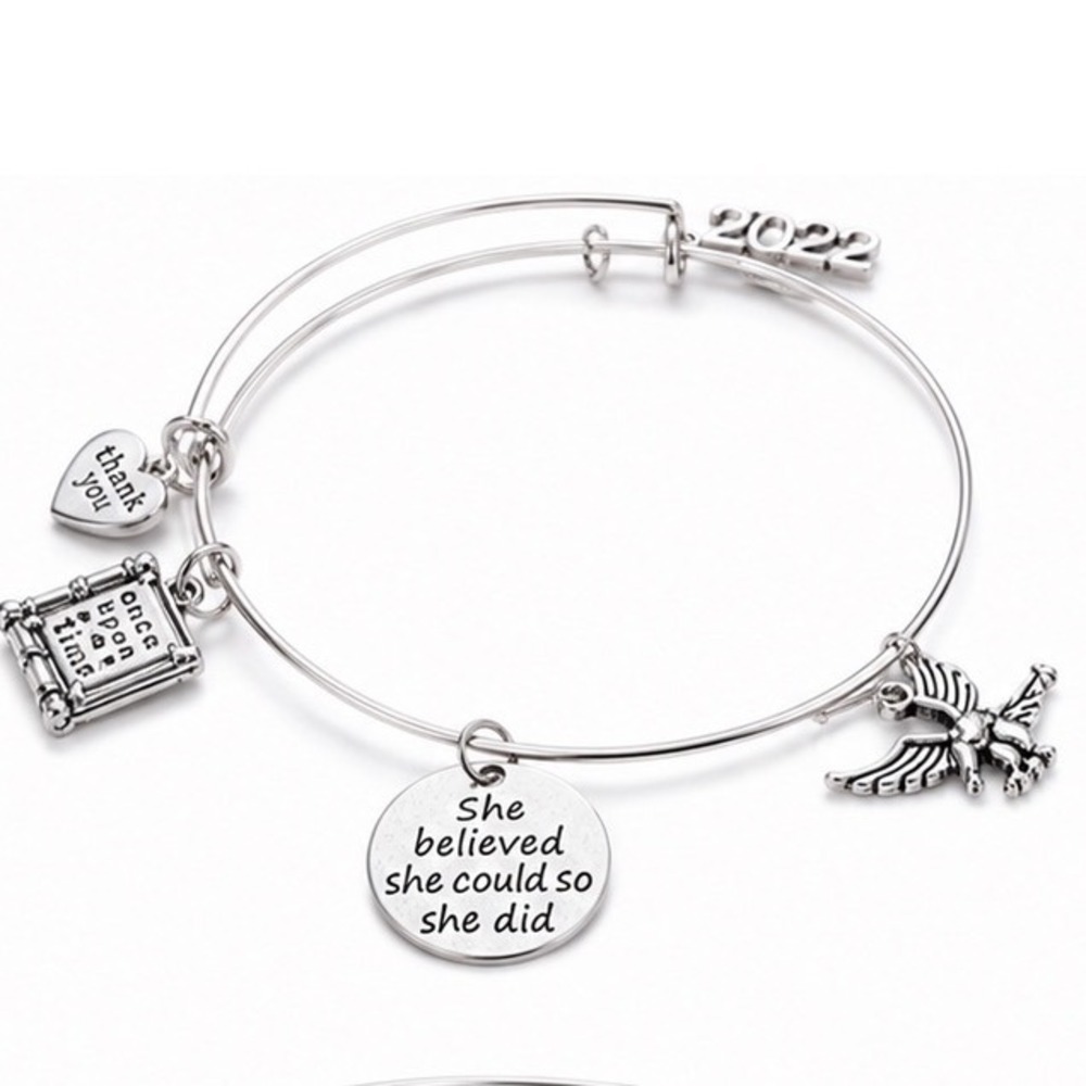 2022 Graduation Bangle Bracelet She Believed She Could So She Did Charm
